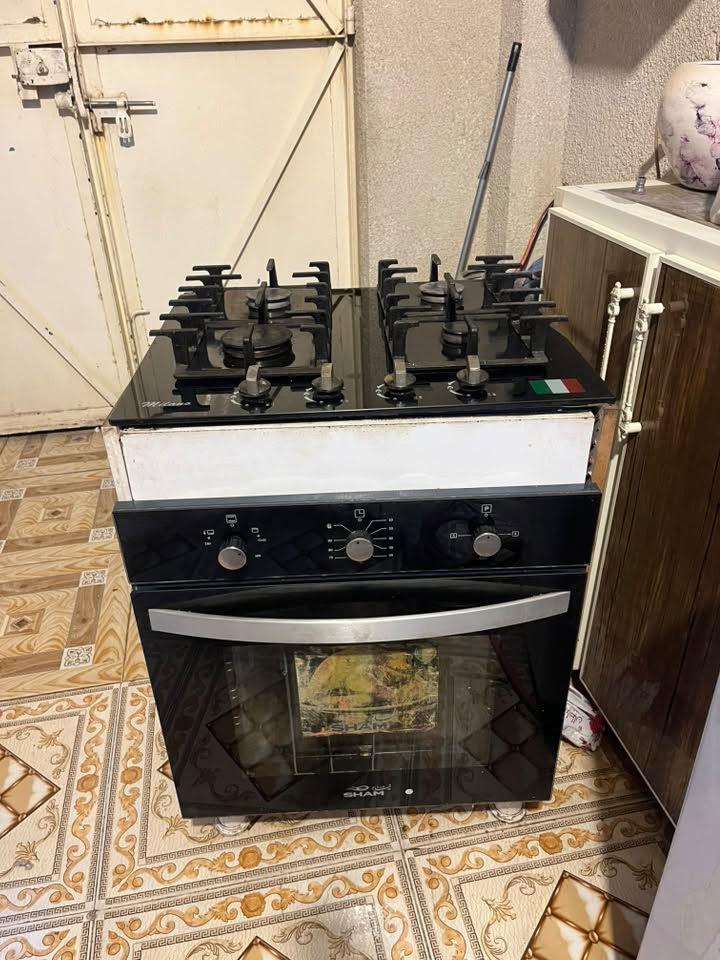 طباخ ايطالي • مع فرن • غاز وكهرباء
