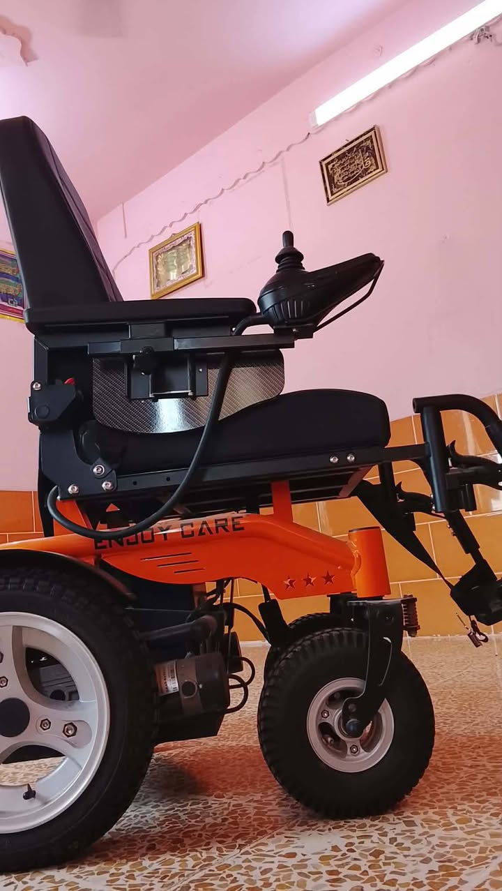 عربانة جديدة ما مستعملة للبيع 
السعر ٥٠٠ الف
***********
