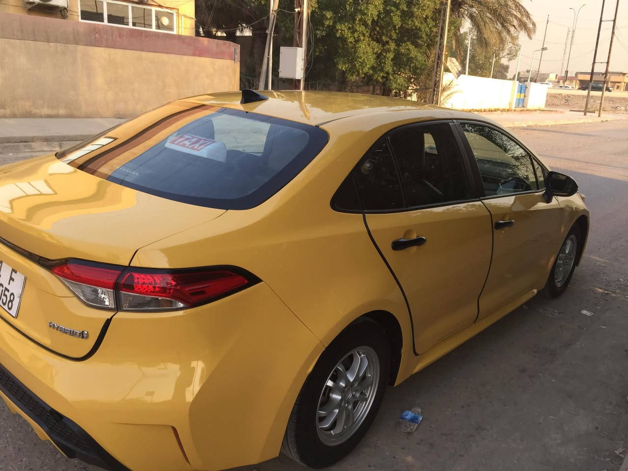 كورلا هايبرد ٢٢ أمريكي فول عدا الفتحة بيها ٣ قطع تبديل جاملغ امامي ايسر وبنيد وقبغ جنطة السيارة باسمي مداور ثاني يوم مكانها بغداد الدورة شارع ٦٠ جاهزة السيارة سنوية جديدة السعر ١٣٥ وبيها مجال للاستفسار ***********
