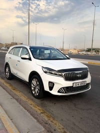 سورنتو ٢٠١٨ • فول مواصفات • ٧ راكب