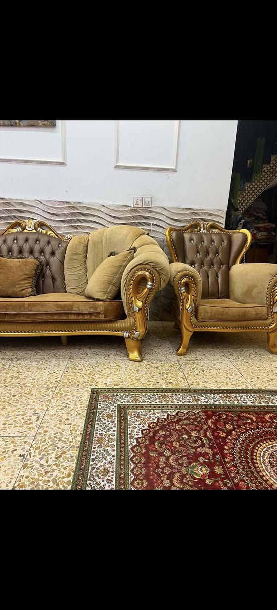 تخم مال باله مصري نظافه ٧٠/100 ملكي السعر ٨٠٠ وبي مجال بسيط ***********
