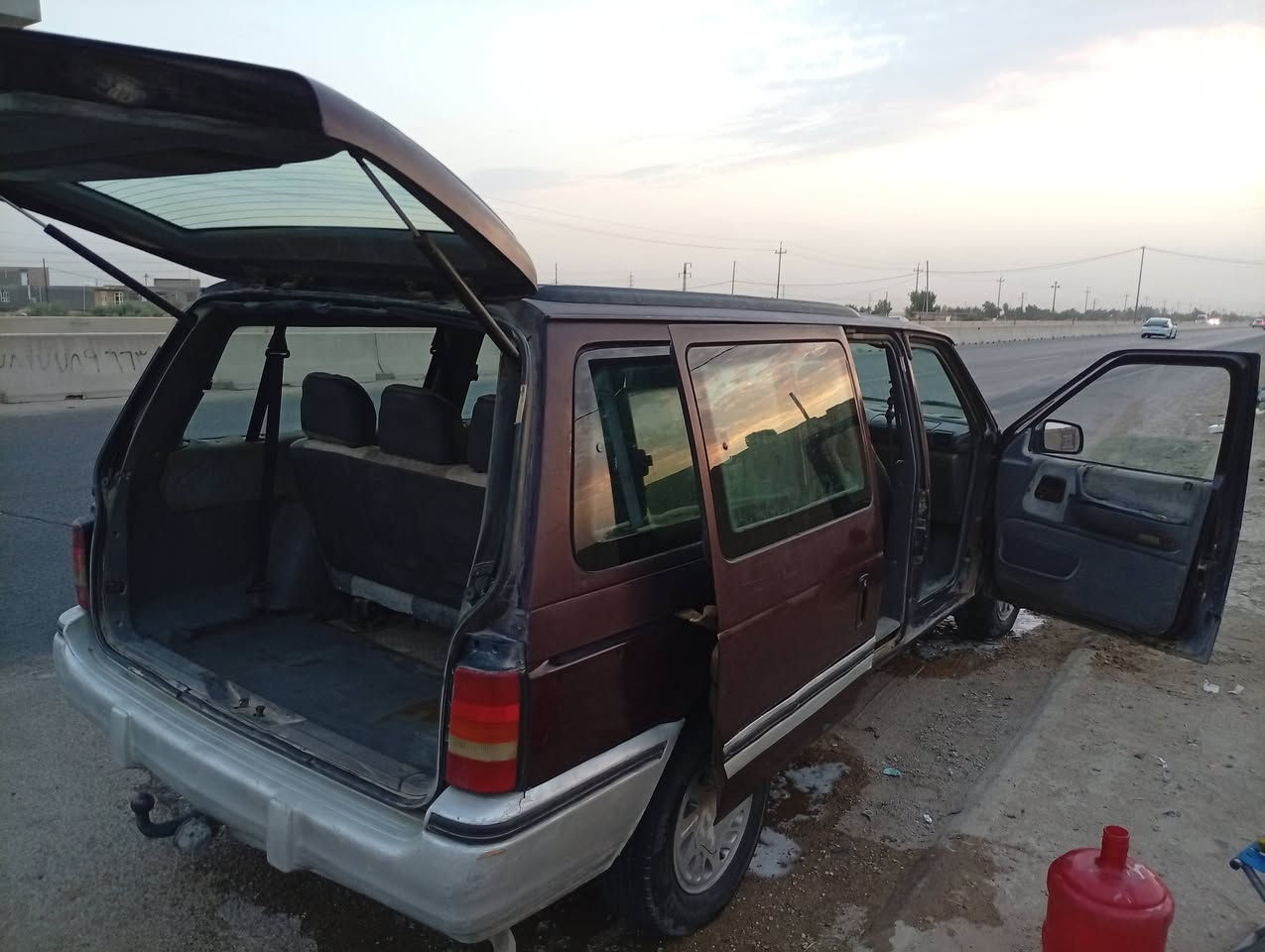 دوج كلايزر • ١٩٩٥ • ديوانية