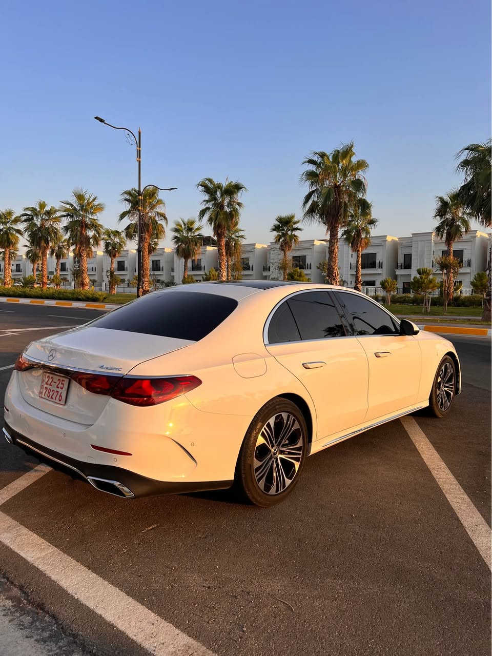 Mercedes benz 2025 E350 4Matic
سەیارەکە ٣پارچەیی پێشی بیلادی گۆراوە ئێرباگ بەس سووکانی تەقیووە رەقەم شاصیم داناوە گێر و مەکینە و کارەبایاتی بە شەرتە سەیارەکە وارد ئەمریکیە ماصفات(٣٦٠پلە رادارە + کوشین سارد و گەرم+سوکان ئیتەر+ ئاوێنە شەفت و حەساس + پانۆ راما ٢ مۆد + هتد….)فولل فوللە تەنها ٣ شاشە نیە
سەیارەکە ١ دەستە تەنها ٢١ هەزار رۆشتووە
تحویل و غەرامەی بە شەرتە 
سحری ٤٨٠ وەرەقە و مەجالەکی برایانە 
ئەگەر موشتەری تەلەفۆن بکە تکایە 
***********
*********** أربيل, العراق
