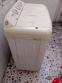 غسالة عادي   نوع : KENT 1200   السعة /9kg شغال 100% شرط فحص مستعمل -بح...