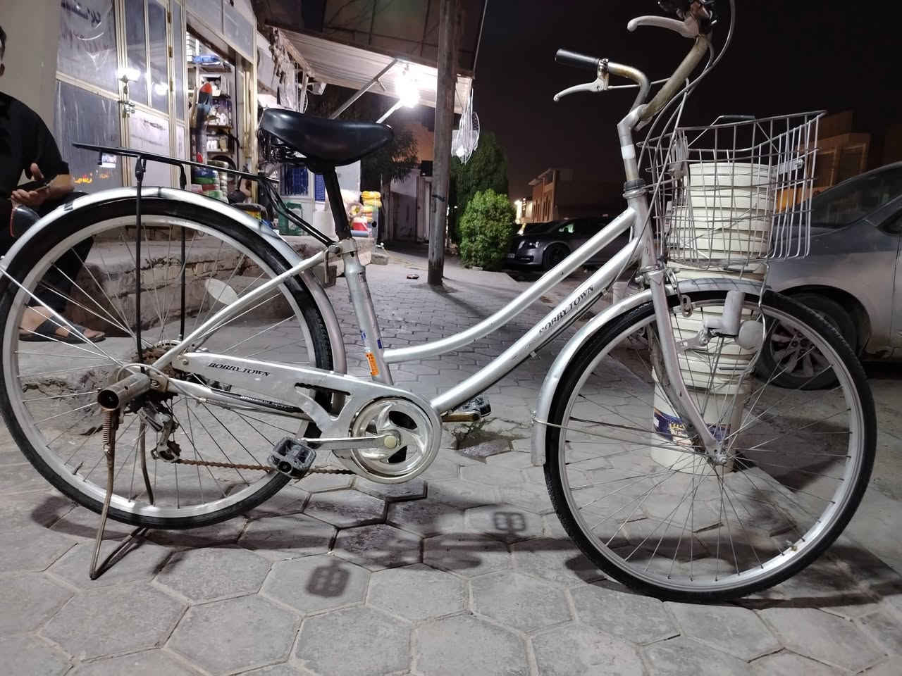 سلام عليكم باسكل للبيع بطه حجم 26 ياباني سبع مكاين سله داينمو باسكل نضيف وجاهز السعر 100 وبي مجال لشراي المكان النجف الاشرف حي القادسيه للستفسار ***********
