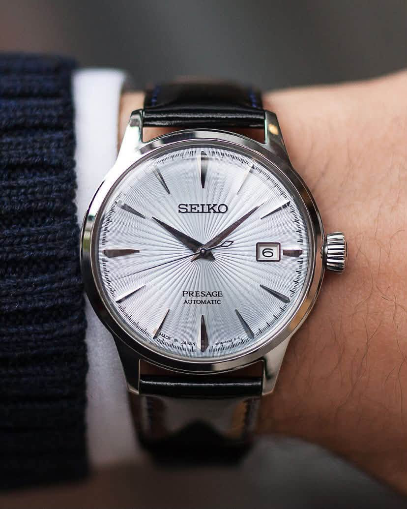 Seiko

Presage Automatic

متوفر وكالة ضمان سنة 

قطر 40.5

اوتوماتيك 

احتياطي الطاقة 41 ساعة 

23 حجر 

زجاج مقاوم للخدوش والصدمات 

مقاوم للماء 50 متر 

ماكنة كشف 

توجد خدمة توصيل 

***********

نص مكتوب في الصور:
- CHRONO24.COM