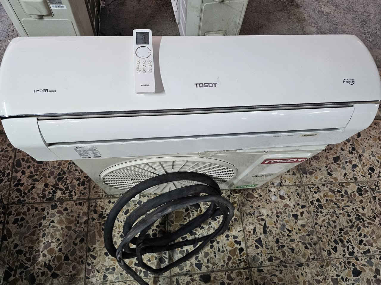 السلام عليكم سبلت طن ونص انفيرتر هايبر تحكم موديل ٢٤ مشتغل ٣ اشهر كامل على وضع الشركه العنوان بغداد رقم الهاتف ***********
