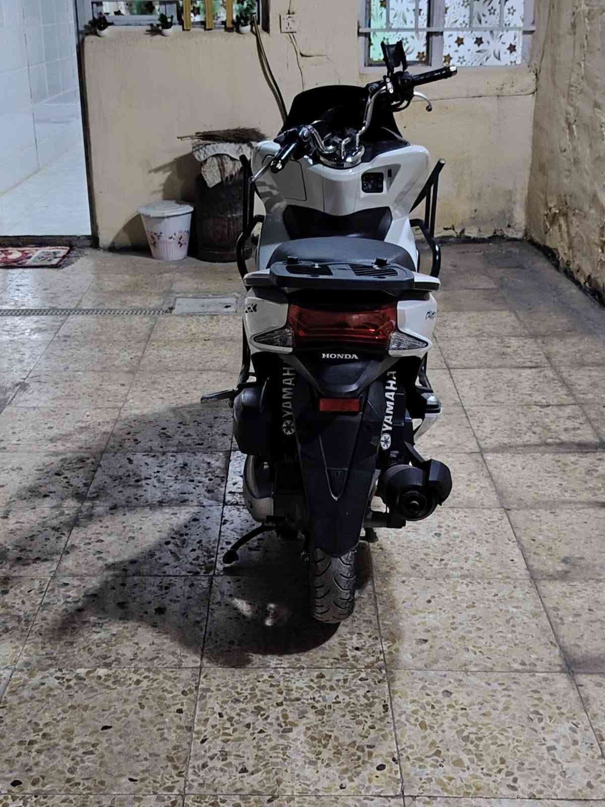 السلام عليكم دراجه بي سي اكس للبيع الجيل الثاني جيب وياك فيتر وتعال الدراجه مكفوله من كلشي الدراجه ياباني حساس زدحام استان كهربائي السعر 13ورقه وبيهه مجال المكان شهداء العبيدي الثانيه الاتصال ***********
