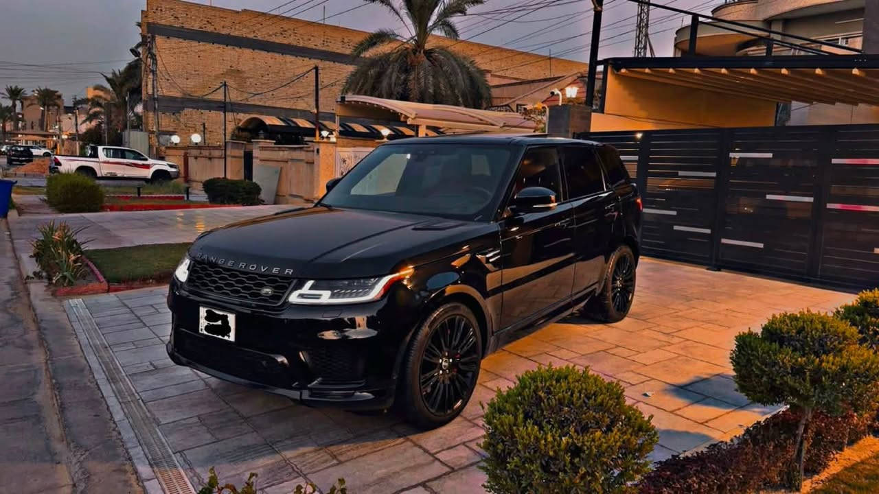 رانج روفر موديل 2019  سبورت
supercharge V8
طبعاً السيارات فول مواصفات ١/١ 

امريكي جاملغ ايسر فقط (بدون ايرباك) 
بدون دواخل بدون ايرباك
وابرز المواصفات راح اذكرها 
————————————————-
- بصمة تشغيل 
- ⁠فتحة سقف / بانوراما 
- ⁠ابواب شفط 
- ⁠ترحيب دخول واقتراب ⁠
- ⁠كشنات تدفئة وتبريد 
- ⁠كشنات خزن + كهرباء  
- ⁠داتاشو 
- ⁠ثلاجة 
- ⁠نقطة عمياء + مري قلاب + شفط 
- ⁠خزن ذاكرة مقاعد 
- ⁠تجوه خلفية كهرباء 
- ⁠سقف شامو 
- ⁠ستيرن كهرباء 
- ⁠لايتات داينمك 
- ⁠جكات تصعد تنزل 
- ⁠مودات قيادة مختلفة 
- ⁠اربع كامرات 
- ⁠حساسات امامي + خلفي 
- ⁠جنطة كهرباء + شفط 
- ⁠السيارة اعلى مواصفات بفئتها وبعد بيها هواي مواصفات الجناية يعرفوها 
باقي السيارة مكفولة من بموديلها 
وبدون اي نقص جاهزة متصرف عليه دينار 
رقم بغداد الجديد هزة جديده
ماشيه 35 mi 
( مكينة - كير - كهربائيات - صدر ) كله تمام 

مكان السيارة بغداد /  السيديه 

***********
