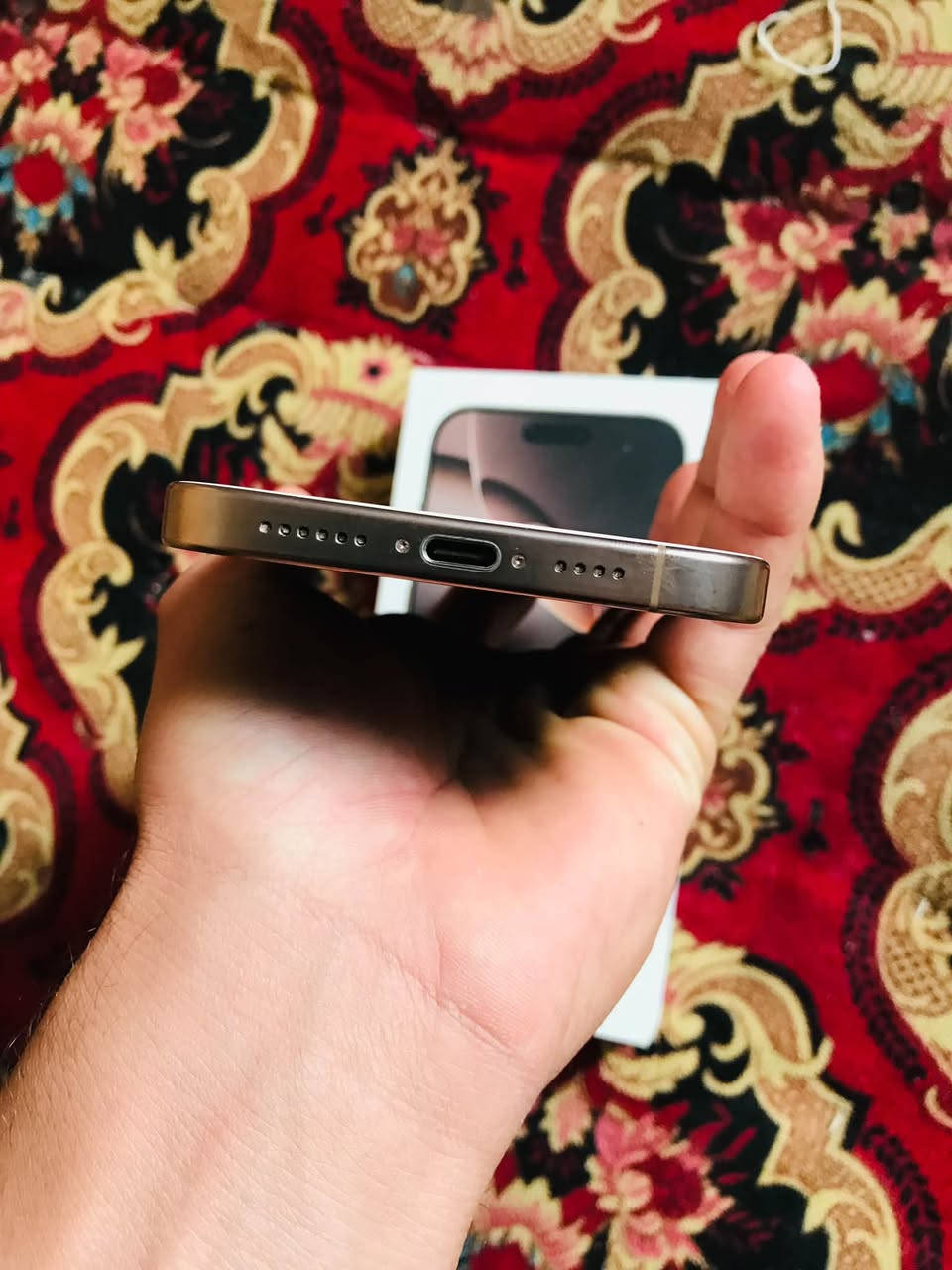 آيفون ١٦ برو ماكس • ٥١٢ • ظهر مفطور