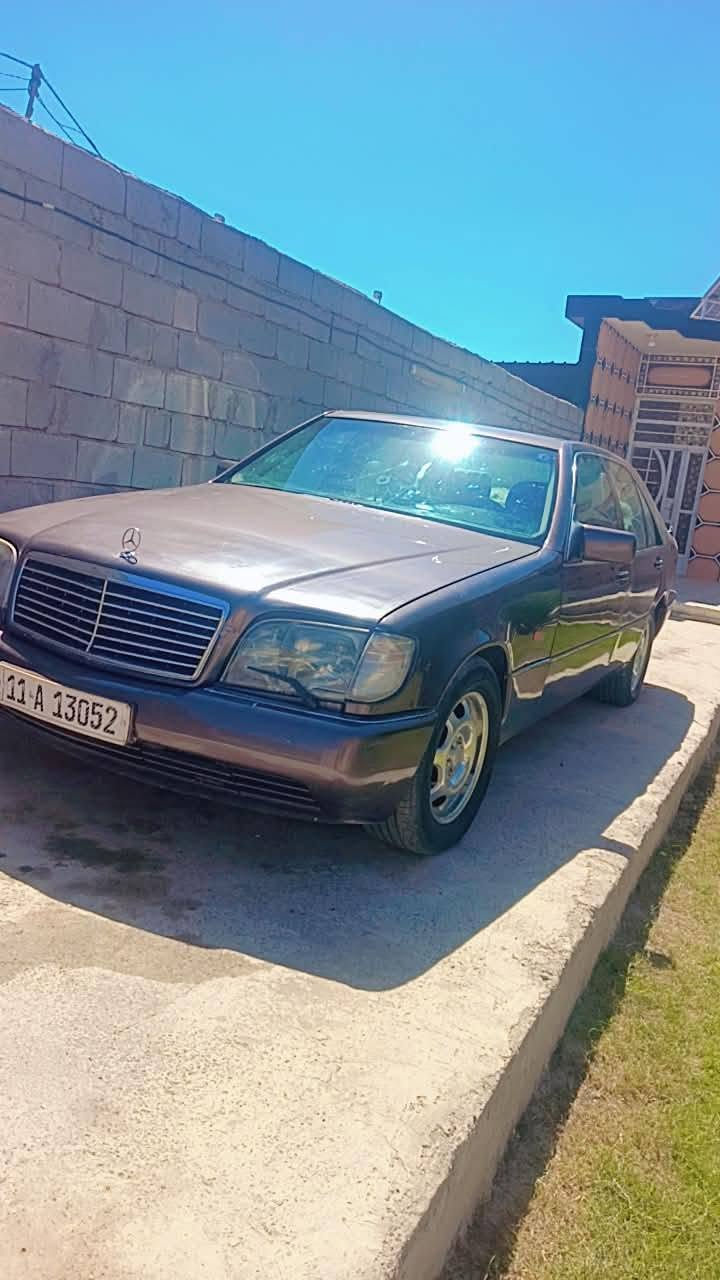 سلام عليكم  شبح موديل ١٩٩٢ مكفولة كير محرك تخم تاير حدادية تبريد ثلج كشتات كهرباء  تدفئة بالكشن كامرة خلفية محرك خراطيم مصبوغ للجمالية سعر ٥٤ بيها مجال مراوس يرهم للإستفسار ***********
