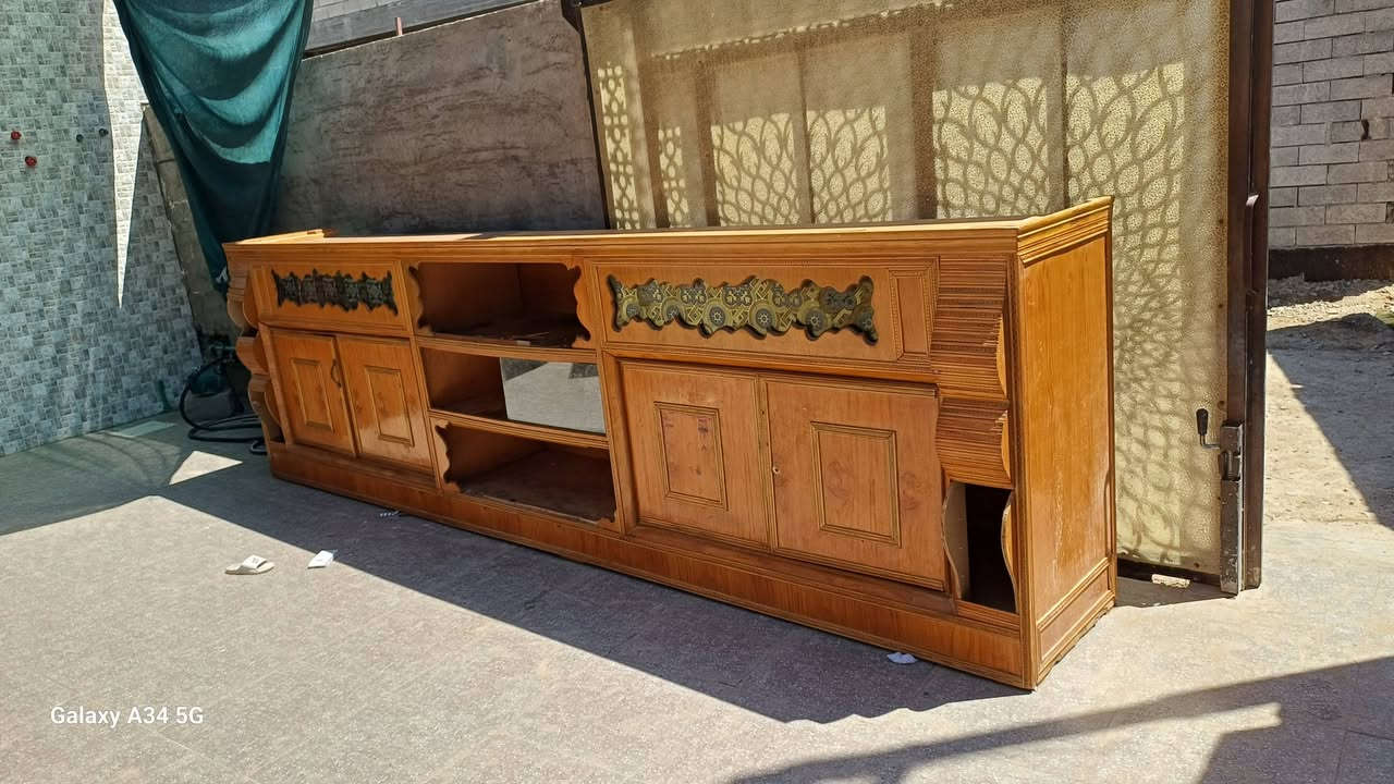 سلام عليكم جربايه صاج يرادله تلحيضات بسيطه وياها دوشك ضغط عالي وبوفيه هم يرادله تلحيضات سعرهن 300 وبيهن مجال مكانهن الخالديه ***********
