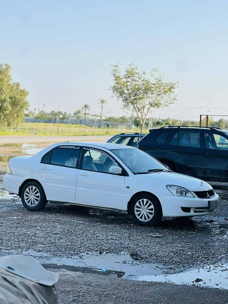 لانسەرمۆدیل2011گیرتۆماتیک 
سەنەوی کارتۆنی بەشەرتی ئەوەلیات
مەکینەگەورە مەکینەی نەکراوەتەوە
گیرومەکینەشی بەشەرت
تەبریت ساردوگەرم لەسەرسویچ
بێ دەعمولیدراوبێ ساردوشوخت
حیزام بۆیاخەلەسەرساغی 
چوارتایەی تازەی بۆبەستراوە
کارەبایاتو تەقەورەشی بەشەرت
دەعامی بۆدەعامی بەشەرت
گۆرینەوەش لەسەردڵگرتن
ژ،م.***********
ئەدمین🌷❤ كالار, السليمانية
