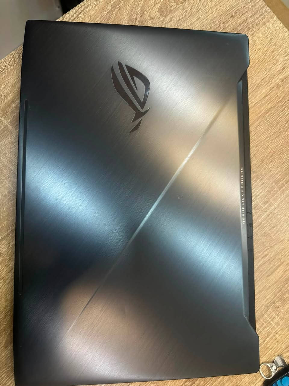 لابتوب كيمنك للبيع مكاني موصل متوفر توصيل
*********** 

Asus Rog Strix Gl703G 

Monitor:144hz ips 17.1 
Cpu:i7 8750H 
Ram:16 2*8 
Hard:Ssd 512Gb lexar 
Gtx 1060 6Gb 

Price 600 الف
