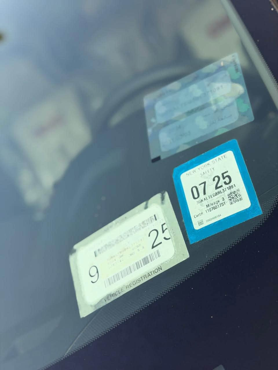 جمسي تيران مديل 2024 رقم بصره الجديد وسنويه جديده وهزه تحويل ثاني يوم دخول جديد ماشيه 48km
كفاله عامه من كلشي عل وضع الشركه استخدام شخصي
مواصفات SLE وراد أمريكي للاستفسار اكثر اتصل عل رقم *********** مكان بصره

