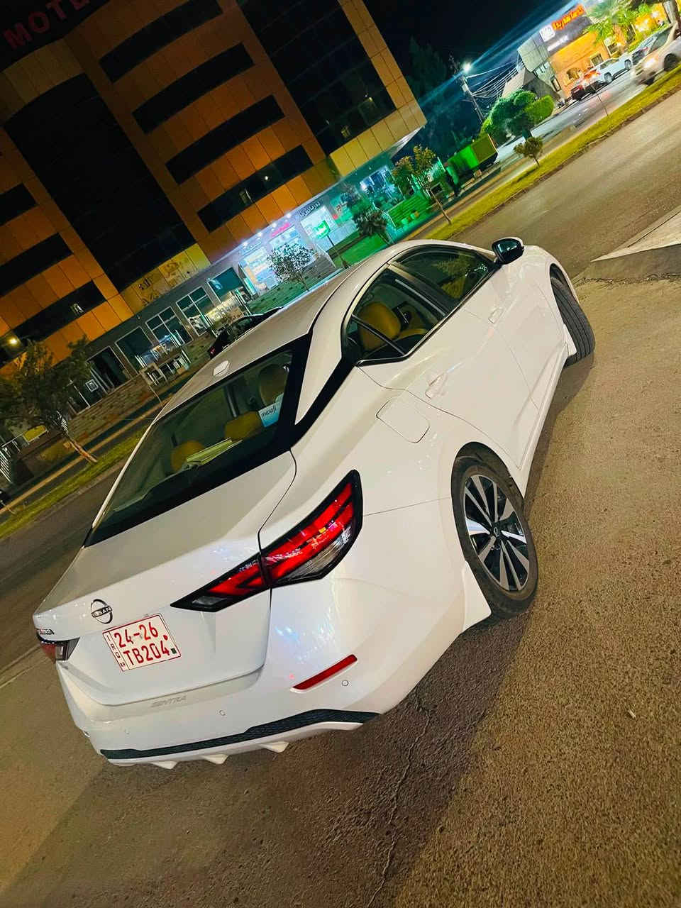 ﷽

نيسان سنترا 2025 شكل جديد Sv plus فول فول
الحادث خفيف ربع بنيد شوية جاملغ و نص باب صبغ
رقم شاصى : 3N1AB8CV3SY220491
جميع ايرباگات سليمه ما عدا برده
السعر : 144 و بيها مجال للطيبين 
ماشيه زيرو : 10 الف ميل
المواصفات : فول فول
فتحه سقف
كشن هيتر
سكان هيتر
سماعات BOSE  
داخل قرميدى
5 كاميرات 360 درجه 
رادار امامي + خلفي
كاميرا خلفيه دواره 
تشغيل عن بعد 
تحكم ستيرن فول 
كشن جلد + كشن كهرباء 
تدفئه كشنات 
تدفئه ستيرن 
سياره بدون رقم تترقم محافظات شماليه
اتصال او واتساب: ‭***********‬
اتصال او واتساب: *********** أربيل, العراق

نص مكتوب في الصور:
- 8 من 10