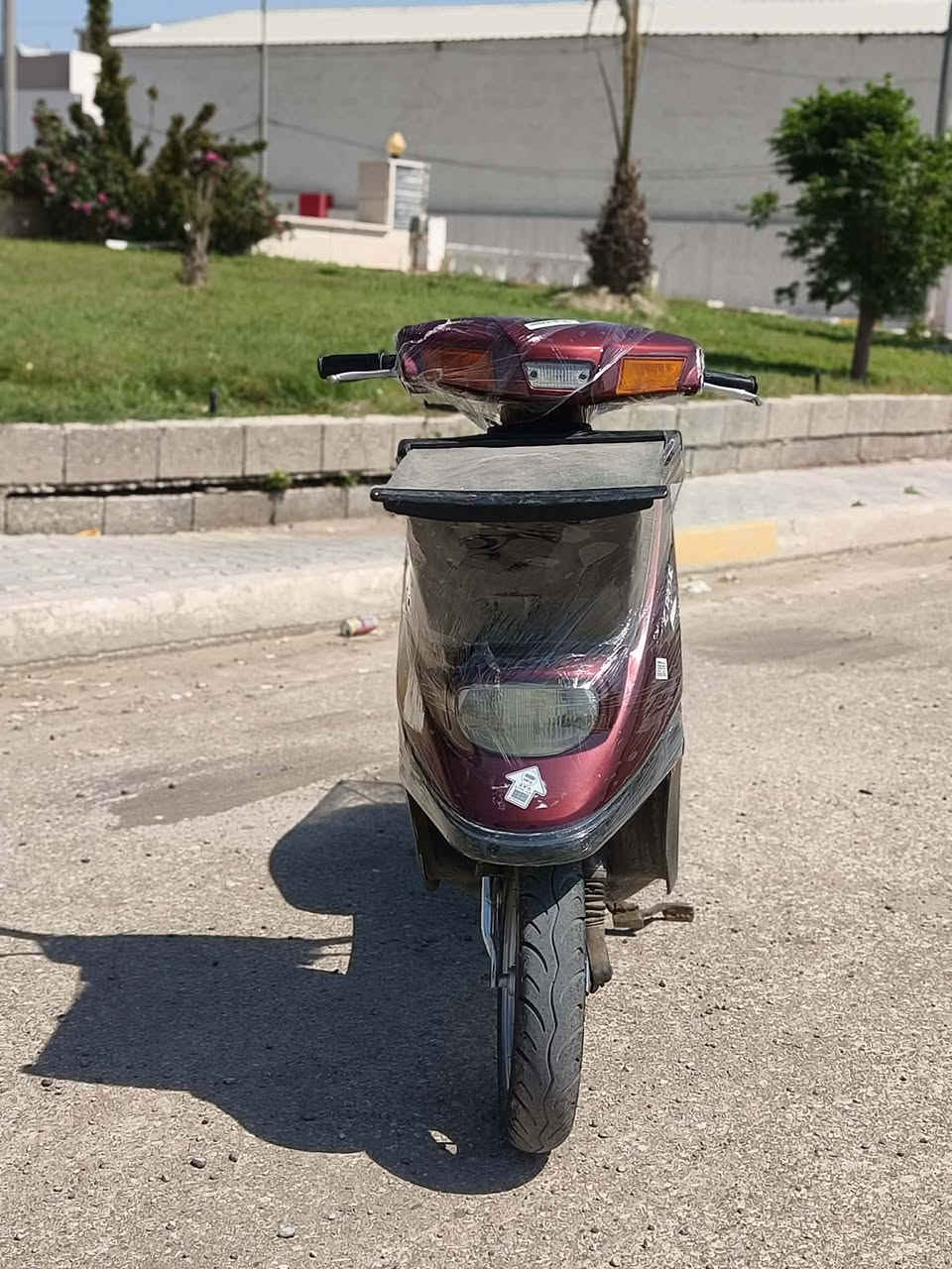 سلام عليكم يماهة كابريتر بلادي نكره سلف كهربايت كله شغاله لايت زينون اشاير هورن كفراته نضيفه شاصي بل شرط اكسل بلشرط صواته ناعم كيج بانزين شغال باتري جديد تاير جديد سعر 225 اوبيه مجال ***********
