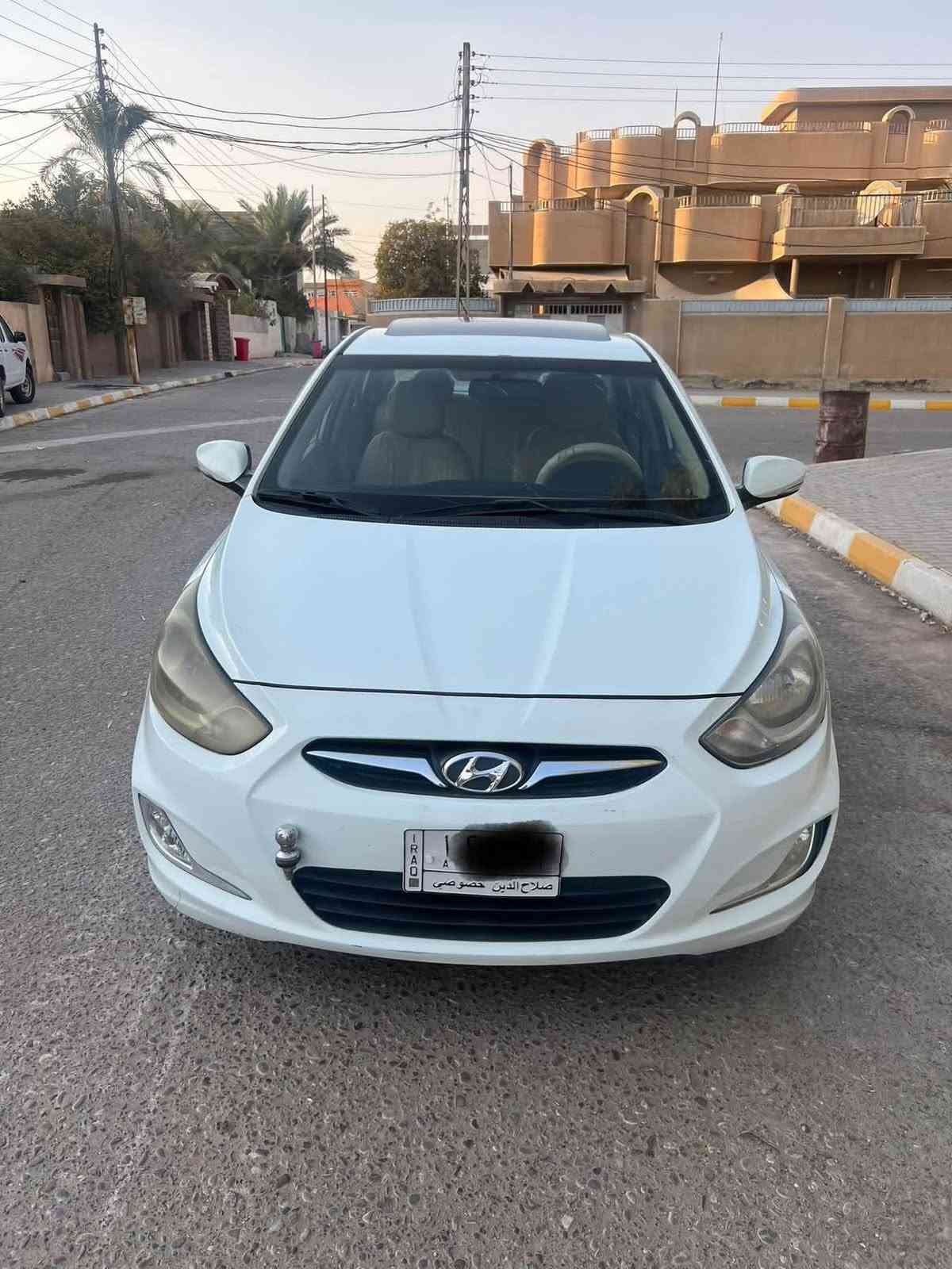 سلام عليكم 
بيع فقط هونداي اكسنت 2012 خليجي رقم صلاح الدين مشروع وطني شرط التحويل محرك 1600 مكفول من الفتح + كير أوتوماتيك مكفولات ماشيه 160  مكفوله الصبغ سونار بالمنشور 
فول مواصفات فتحه سياره جديده وجاهزه سعر 95 بيها مجال للشراي 
***********
