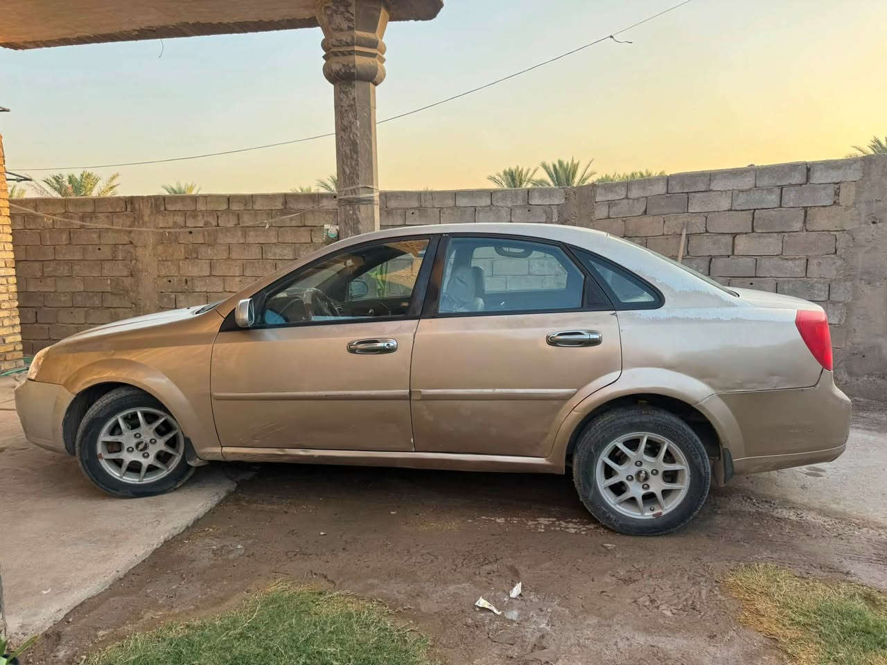 السلام عليكم اوبترا موديل2008 السياره بحاله جيدة تخم تاير صدر امامي خلفي جديد سياره تبريدها ثلج مكينه وكير خير من الله رقم بابل مميز السياره جاهزه من كلشي سعرها 55$ وبيها مجال بسيط  مامتواجد على الفيسبوك 
للاستفسار 
***********
