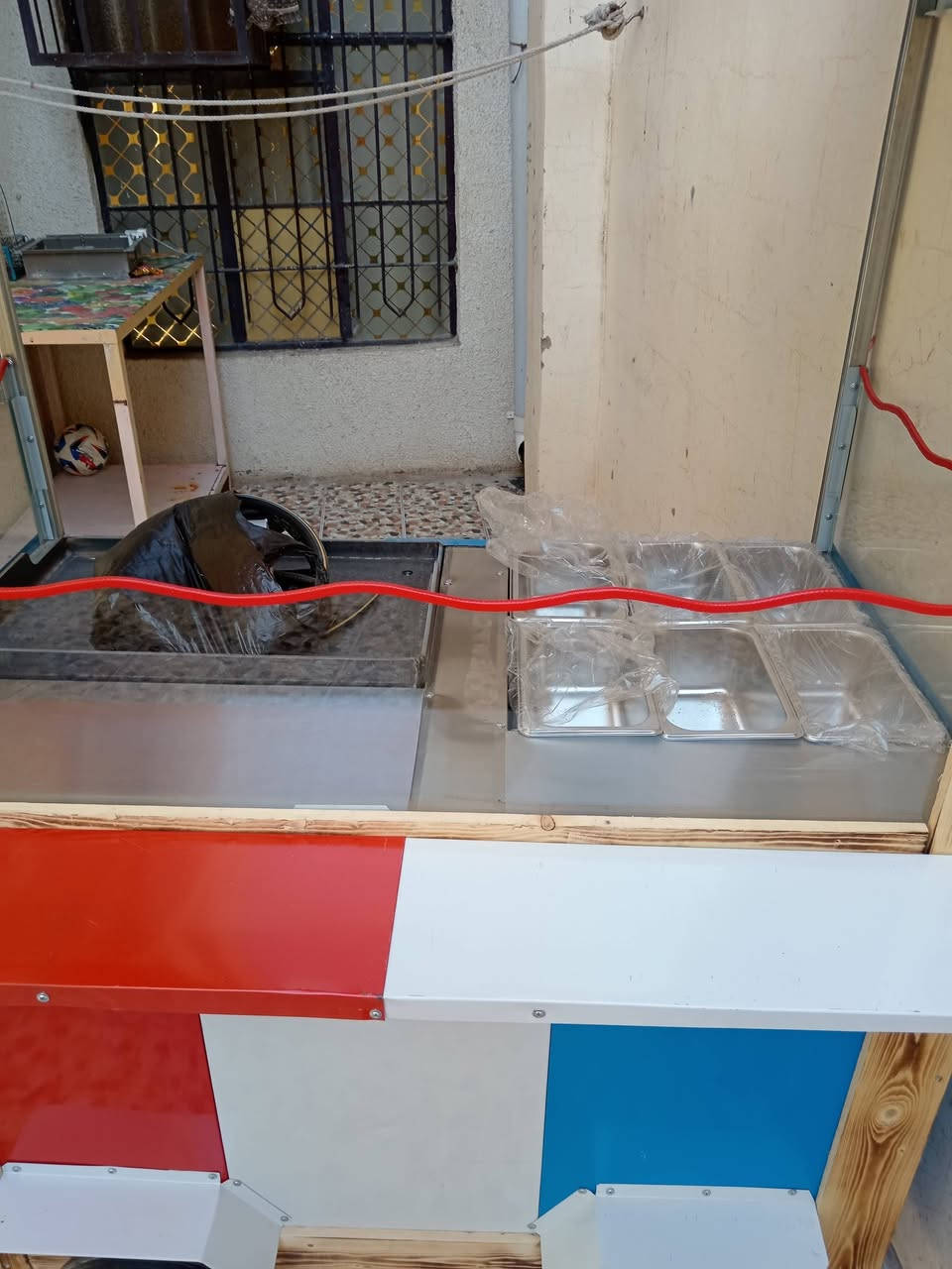 عربانه همبركر للبيع جديده ما مستعمله للاستفسار الاتصال على الرقم ***********
