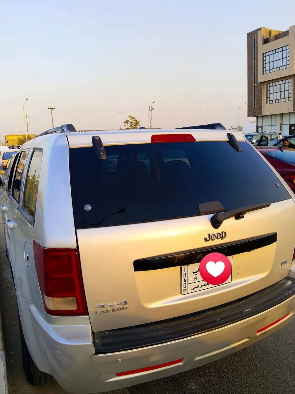 سلام عليكم للبيع او للمراوس حسب القناعه
جيب لاريدو موديل 2007 سيارة مامفتوحه مكينه وكير كفاله السياره تعمير ومصبوغه صبغ عام كشنات كهربائيه فتحه كهربائيه تحكم ستيرن كهربائيات كلشي بيها شغال حداديه ٪70 سبارة نضيفه وتخبل تبريد ثلج قطعتين شاشه وكامره وحساسات كهربائيات الجامه شغالات الجامه مال الجنطه تنفتح وتكدر تفتحها كلها السياره سعرها 75 
للاستفسار ***********واتساب واتصال
