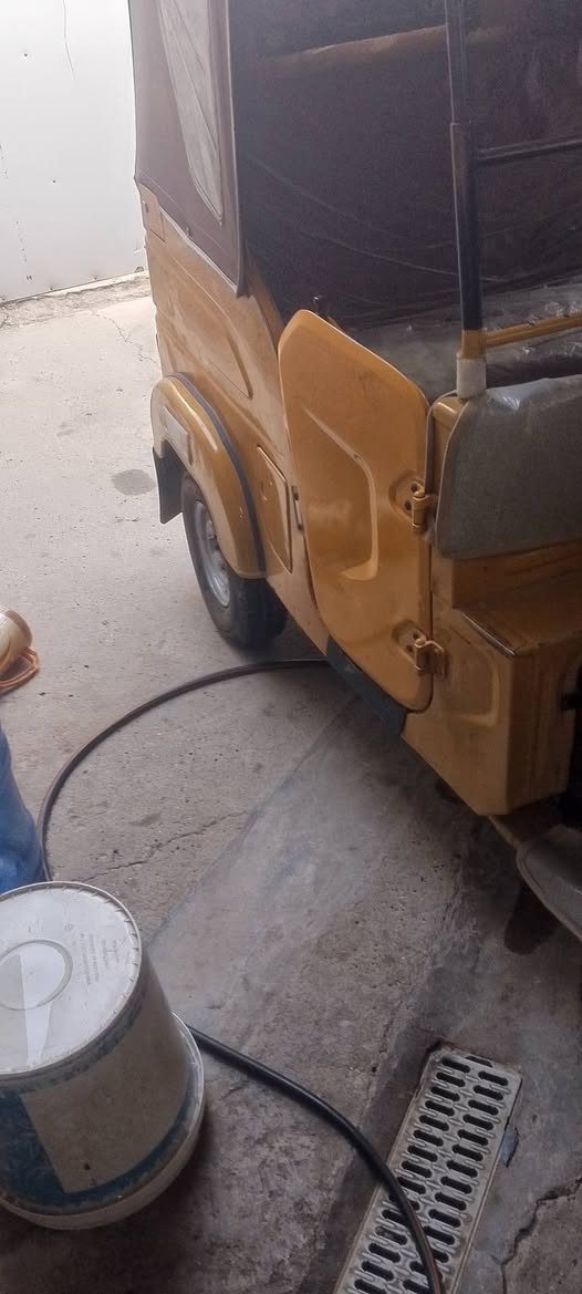 السلام عليكم تكتك البيع تكتك نضيفه جدا 
متحركه جديد والله المكان بغداد البياع منطقة 
المعالف الرقم *********** تواصل على 
هذه الرقم ❤️
