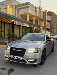 كرايسلر C300 • ٢٠١٨ • ٩٨ الف