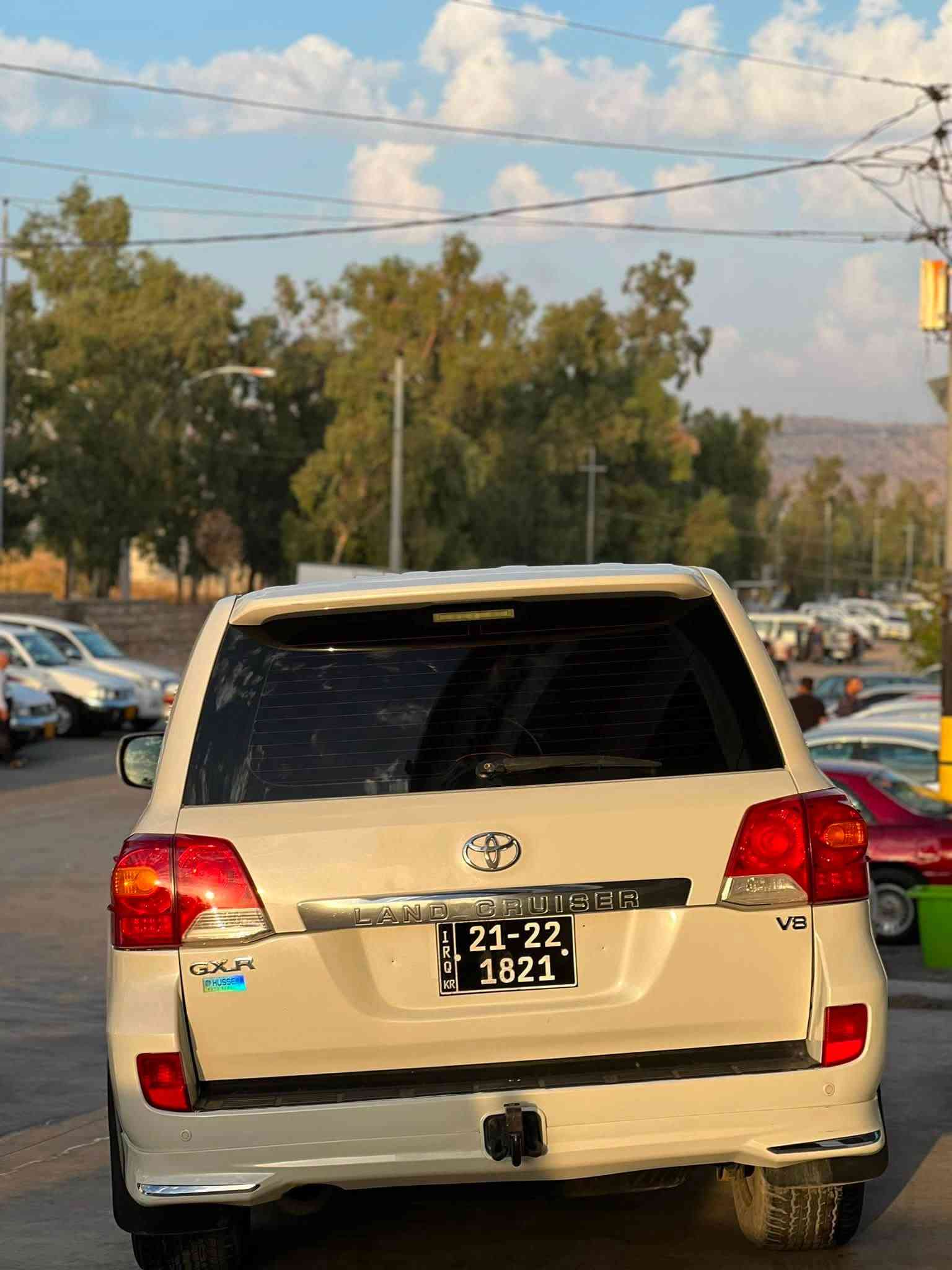 VXR V8 • ٢٠١٠ • أبيض صدفي