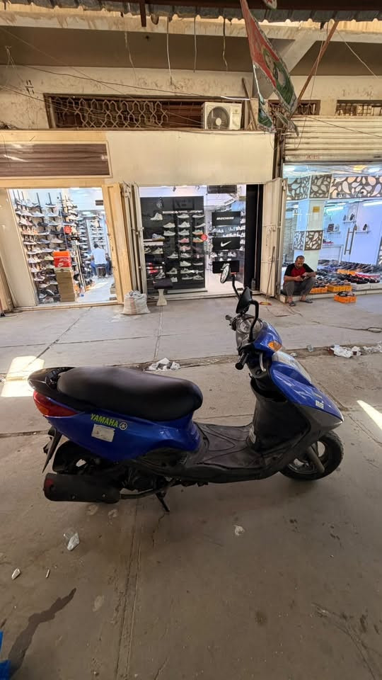 دراجة بريز لايت ناصي
محرك ناعم كلش
دراجة حيلل نضيفة
محرك كابريتر
كل كهربائيات شغالة
شلعة ومعدل شرط
ومحرك كفالة من تنقيص من تبخير
موقعي : شارع فلسطين 
رقم ***********
