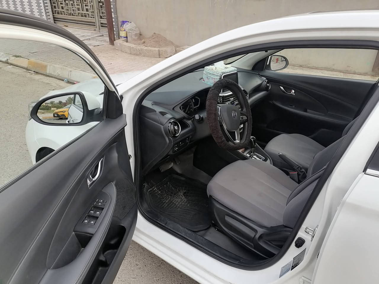 شانجان LV موديل 22 كلين قطرة صبغ ما بيها الحمدلله كير محرك بالشرط سنويه كوبون بانزين كله بأسمي هزة 27 المكان كركوك للتواصل *********** السعر 90 وبيها مجال للشراي فقط
