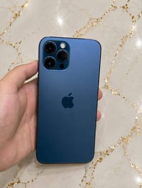 ايفون ١٢ برو ماكس • قفل • واتساب