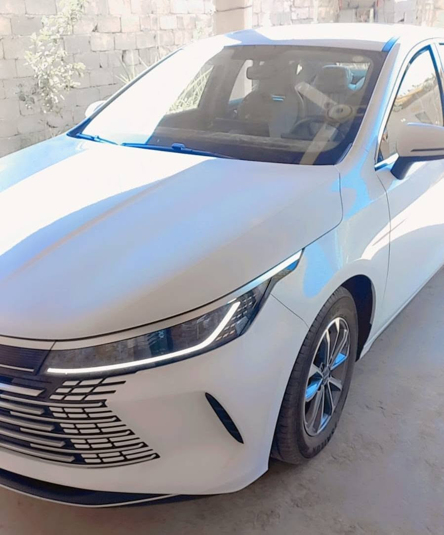 ديست روير  بسعر 21 مليون موديل2025 ماشيه كلي 7500 كم (سلاديروف+شحن+ بصمة وكارت+ ويل كب كروم+ كاميرا+ شاشة قلاب) مرقمه السيارة جاهزة ***********
