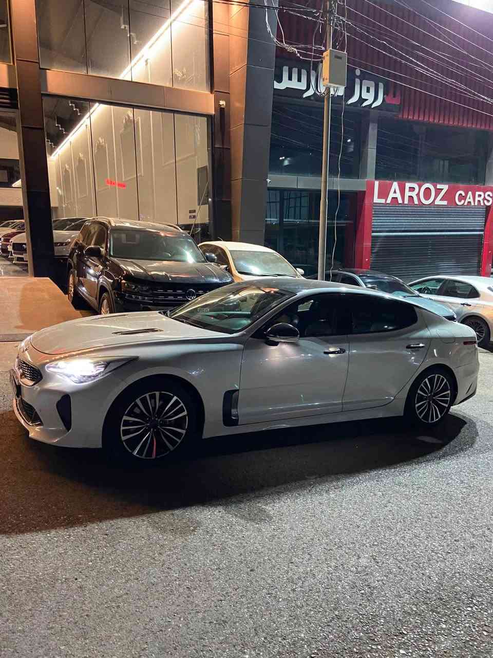 لبيع كيا ستينكر ٢٠١٩
كير محرك شرط 
***********
محرك ٤ سلندر
فول فول ماسفات ما عدا بانوراما
٤ قعط بخ امريكا بدون اربكات كل سليم
مكان دهوك سيارة رقم دهوك تحويل وكالة شرط
سعر ١٤٢ مجال و ٥ ورقة غرامة نزل سعر 
*********** واتس اب موجود دهوك, العراق
