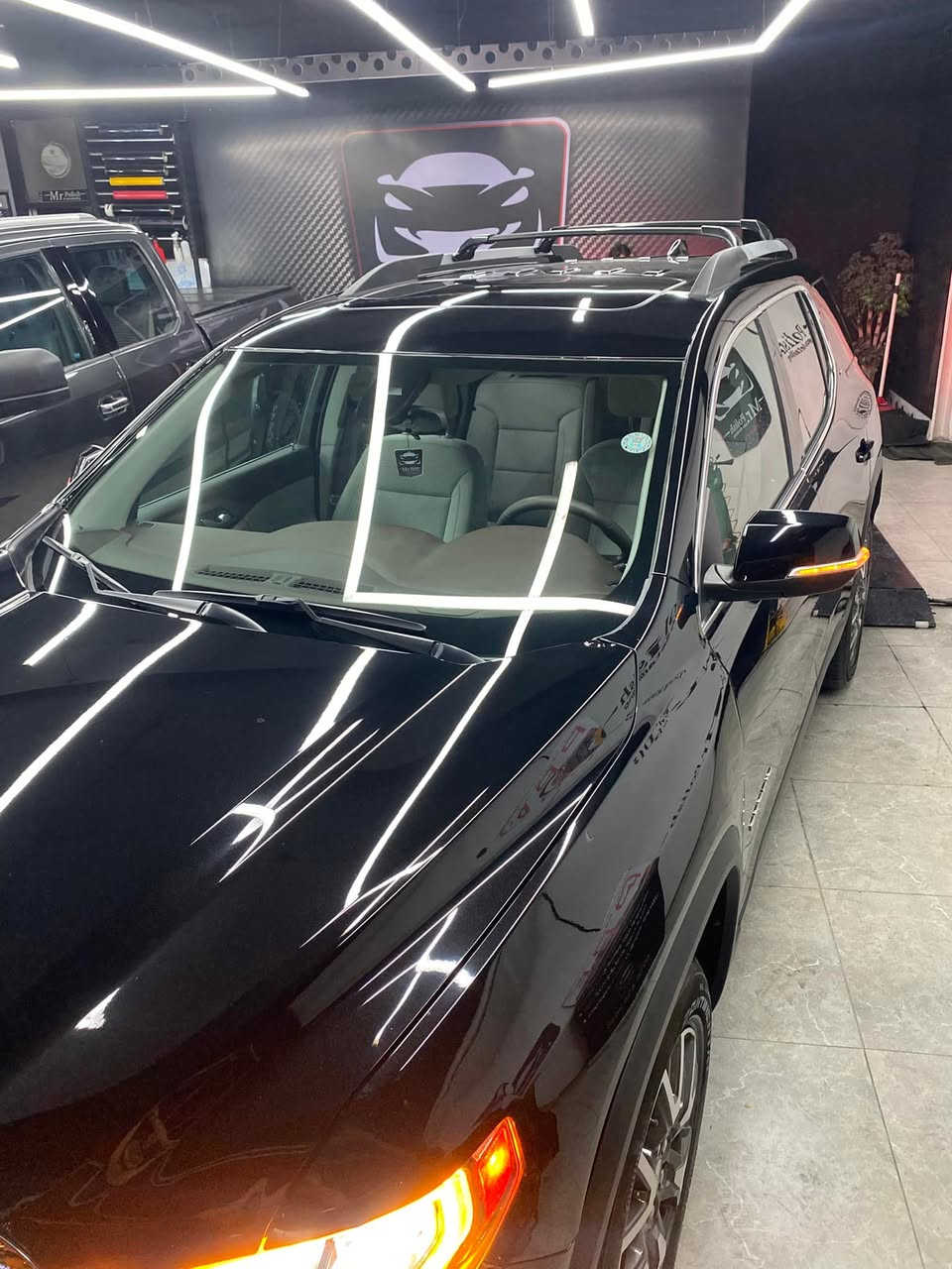 السلام عليكم من رخصة الادمين

‏GMC Acadia 2023 sle
كلين بدون صبغ، فقط جزء قليل تعديل بارد.
ايرباك راجع سيستم بشرط أن يشتغل خاصة الستيرن والدشبول
السيارة مسجلة باسمي.
السيارة ماشية 32 الف 
محرك اربعة سلندر تيربو
نظام اقتصادي Economy 
ثلاث انماط قيادة نورمل ، سبورت و ثلج
ثلاث صفوف مقاعد
كشتات vip 
كشنات امامية كهربائي ، هيتر
تبريد مركزي خلفي ، امامي منفصل
بانوراما
داخل لونين رصاصي و قهوائي
دخول ذكي للابواب ، بصمة
تشغيل عن بعد
٣٦٠ درجة رادار ، يعني رادار امامي ، خلفي و جانبي
نظام اوامر صوتية
مثبت سرعة 
تنبيه بالاصطدام
الجنطة كهربائي وتفتح بإشارة بالقدم
مانع الانزلاق
إطفاء و تشغيل المحرك تلقائي عند الوقوف في الترافك 
قرائة خطوط الشارع
اشارة بالمري

24300 $
للاستفسار الاتصال على: ***********
واتس اب + كورك
