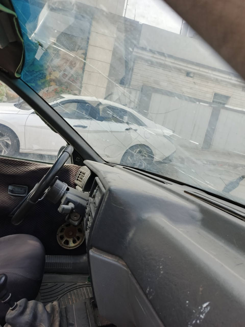 رينو ١٩٩٢ • وكالة عامة • لوحة نينوى