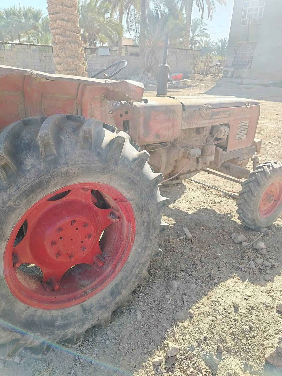 مكينه عنتر موديل ٨٨  تخم تايرات 4 جدد سنويه وكاله ب اسمي مع فدان وديچ كهربائيات كامله المكان بابل الطليعه (الوسامه))
***********
