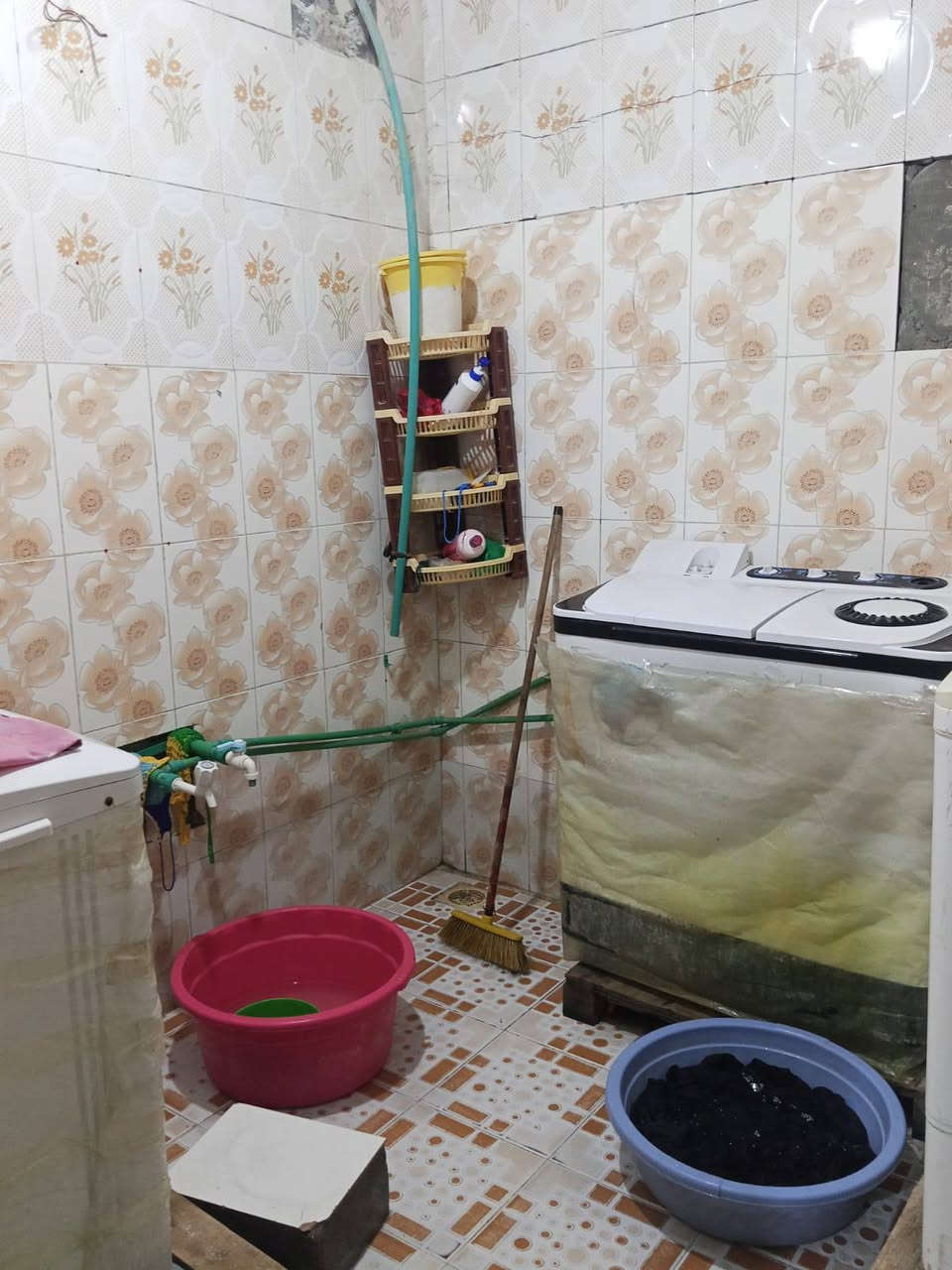 بيت للبيع طابو زراعي عراقي
***********

في ابو خصيب شيخ ابراهيم منطقة البلد 

مساحة البيت 175 متر 

يحتوي البيت ثلاث غرف منام ودوانية وصاله ومطبخ وحمام 

السعر المطلوب 64مليون وبي مجال
