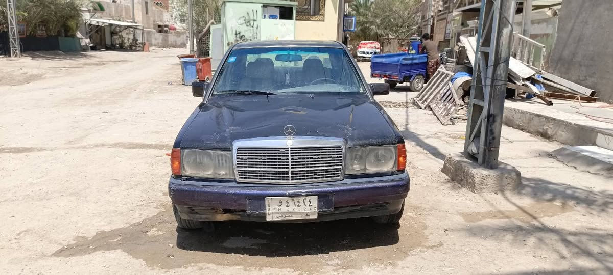 السلام عليكم شبابنا الطيبه عندي هاي المحروسه 190 للبيع موديل ٩١ بيها مكينه ونجي مكينتها مستويه بيها بگن ورايدها ب ٢٠ وبيها مجال رقمها بغداد سنويتها لل ٢٨ عنواني ديوانيه مركز رقم التلفون ***********
