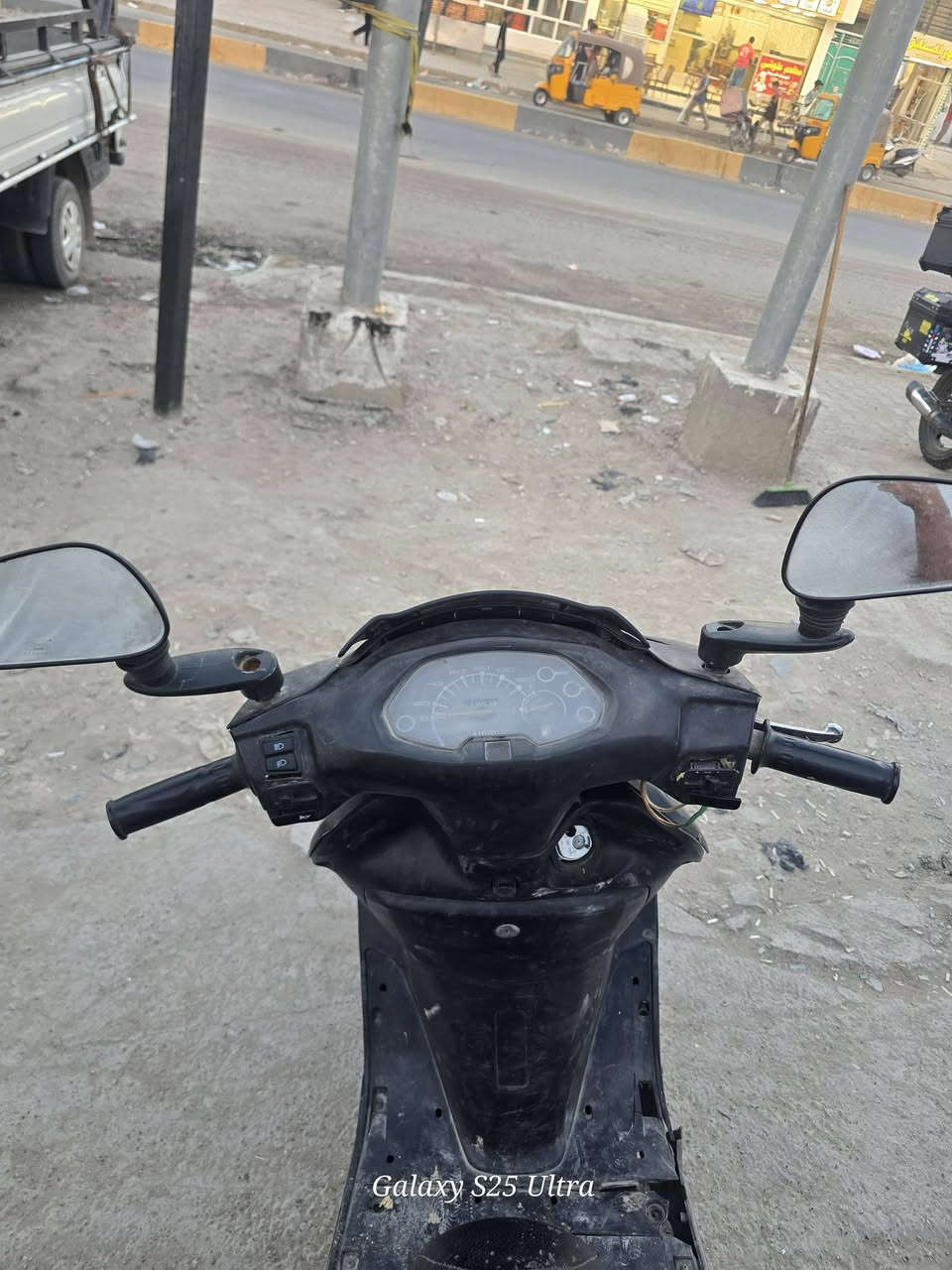 للبيع
عوزهى ترتيب 
ب250 وبيهى مجال 
مكان بغداد المعامل 
***********
