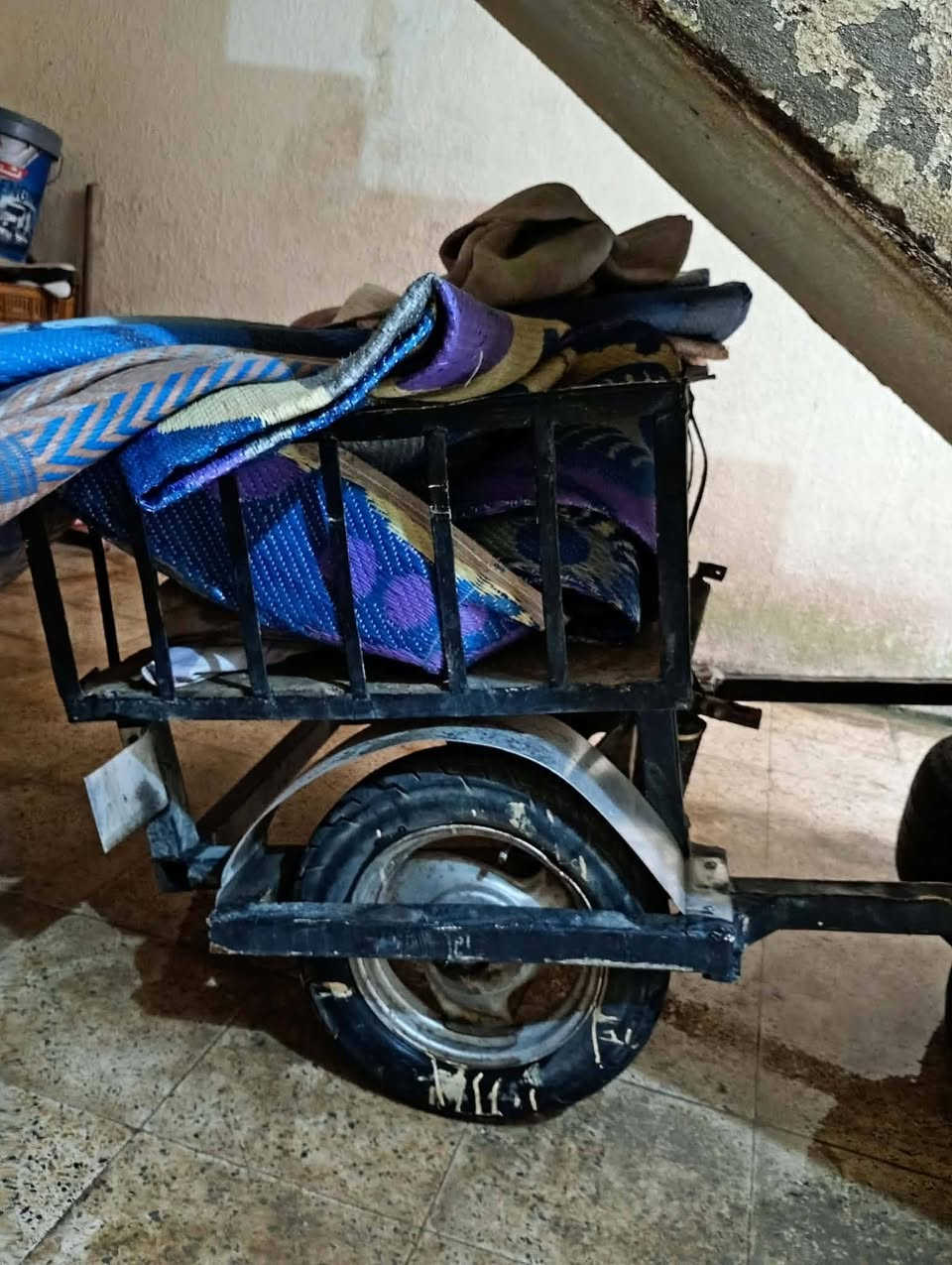 مطور بزونه للبيع سعر 160بيها مجال عنوان زنجلي تواصل خاص
