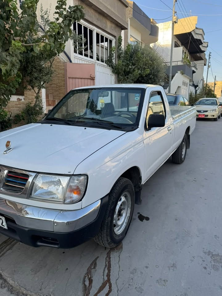 نیسان ٢٠٠٢ بۆ فرۆشتن زۆر پاكو بێ عەیب و بێ مەسرەف گیڕو مەكینەی بەشەرت تەبرید پاوەر نیە ناو بۆدی لۆك بۆ كردوە سەنەوی هەتا ٢٠٣٢ تازەیە بە ناوی خۆمانەوەیە ٤ تایەی لۆك یەك دینار مەسرەفی نیە نرخی ٦٩ گەڵا مەجالیكی كەم ***********
