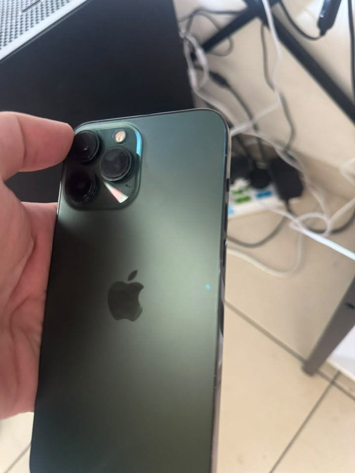 ايفون 13 pro max 
نظيف الجهاز جداً على ايدي 
الجهاز بلادي والصورة كدامكم 
الجهاز ياباني Ja
بطارية 83
بدون ملحقات
السعر 680
مكاني بغداد مجمع بسماية
للتواصل ***********
