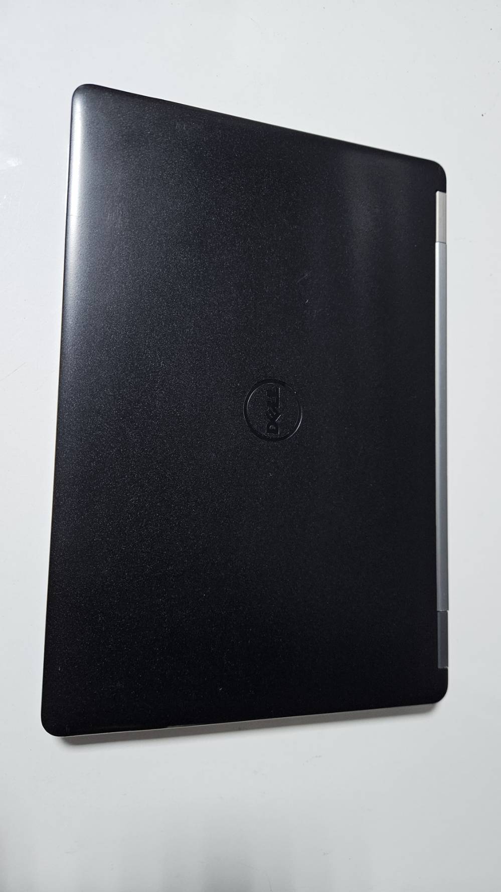 ديل E5470 • رام 8جيجا • SSD 256GB