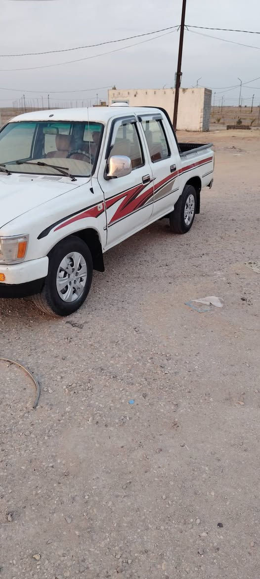 سلام عليكم دير للبيع  موديل ٢٠٠٦رقم بابل مشروع وطني سنويه لغايه ٢٧ تحويل مباشر سياره عله وضع شركه مكينه وكير وحداديه جدد  مكانه ديوانيه البدير رقم *********** سعر ٣٥ وبيه مجال
