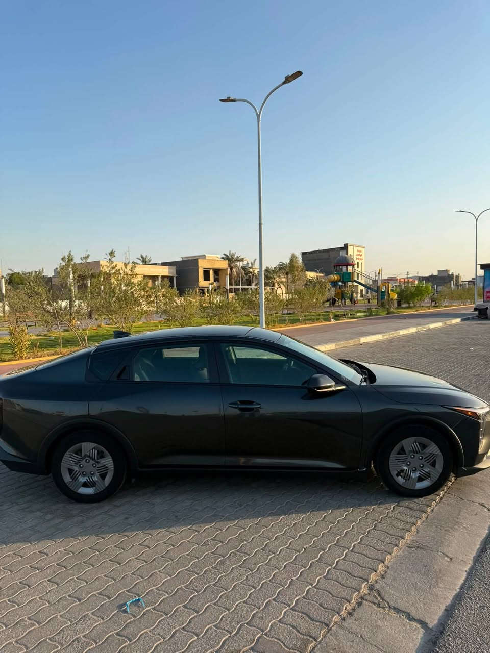 (زيرو كيا k4 وأرد امريكي مديل 2025 )
(رقم أربيل دولي تسجيل جديد )
حادث بنيد نفسه مصبوغ نصه+ تبديل جاملغ ايمن ) 
(بدون شاصي بدون دواخل  ) 
    (كير ومكينة بوضع شركة ) 
      (مكينة 2.000 دوش ماشية 11 فقط زيرو )
سيارة جاهزة من كلشي 
بصمة  / هندبريك دكمة  / لايت LED  / تشغيل من بصمة / شاشة كبيرة متصلة ديجتال   / اوتو هولد / LED امامي وخلفي / قيادة ذاتية / كامرة دوارة / رادار تعديل مسار / اوتو بريك / مود درايف / تحكم ستيرن / كروس سرعة /مانع انزلاق / بلوتوث / اواكس / USB /موصفاتها هواي ومعروفة 
العنوان  البصرة الابله 
السعر 162 وبيها مجال 
رقمي ***********
