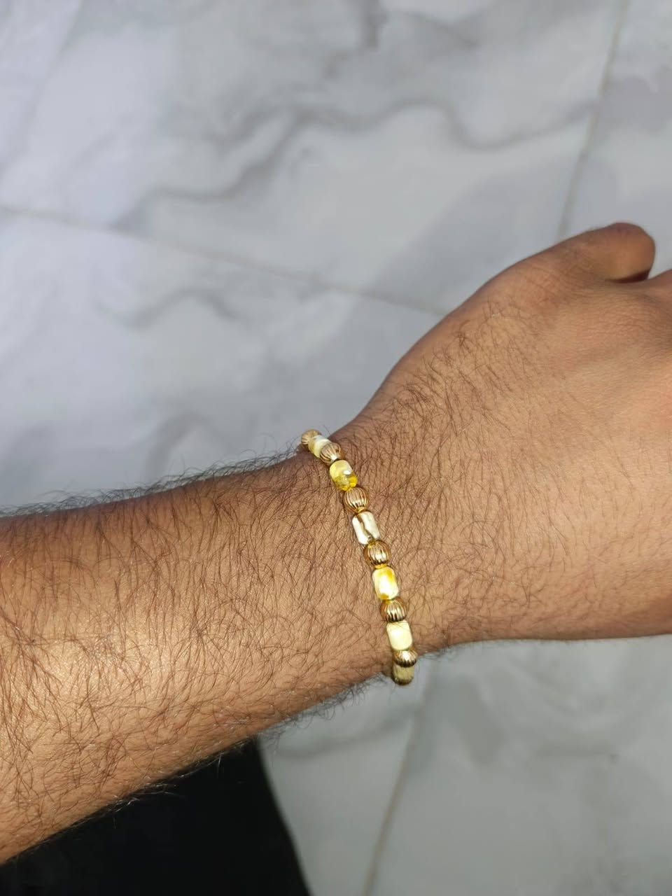 سلام عليكم شلعه سبح كهرب حر طبيعي مشروط عدد7 وسوارات كهرب عدد2  المهتم يتصل مكاني بغداد ***********

