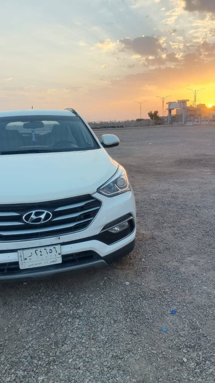 السلام عليكم  للبيع سنتافي مديل 16بيه تبديل بنيد ودعميه بصره السعر 155بصره ابي الخصيب حمدان  ***********
