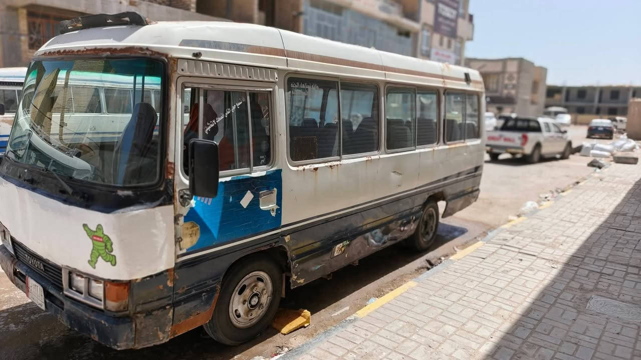 كوستر عريض رقم بصره الماني اصوليه موديل ٩٢ باور ودسك بلاد ٢٤ نفر سعر ٥ ملاين✅ بيع او مراوس سياره صغيره جاهزه للشغل مكينه ففتي ٣٠٠٠ كير عادي عكسي اكسن خفيف كهربايات كله شغاله ماكو شي ما يشتغل مكان سماوه  ‏‪
‏‪***********‬‏
***********
