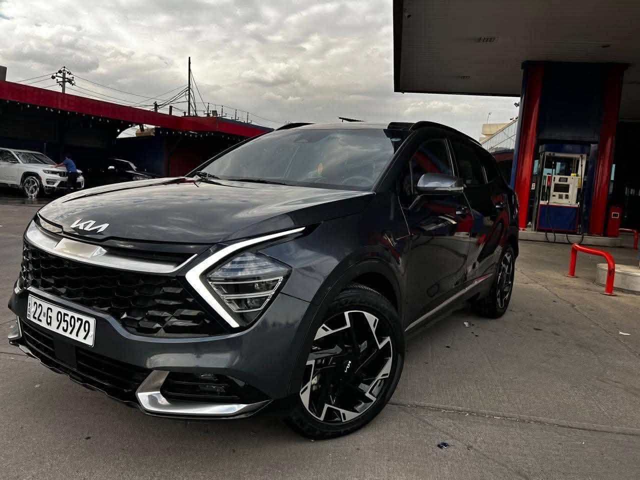 2023 KIA SPORTAGE, SX-PRESTIGE

كيآ سبورتج 2023 مواصفات البرستيج شاصي الطويل الطويله الفئه العاليه sx بريستيج فول مواصفات 
دآخل احمر 
1/1 داخل احمر 🔴
وآرد امريكي حادثه جاملاغ 2 بدون دواخل
المواصفات :
5 كامرات 
كامرات اماميه ، كامره خلفيه ، كامرات المري جانبيه 360 درجه
حساس أمام ، خلفي
بآنوراما 
جنطه كهرباء بصمه
بصمه ، تشغيل ،أبواب ،صندوق ، 
دآخل احمر جلد قرميدي
دواخل الابواب كاربون فايبر بلادي 
الكشنات الاماميه خزن ميموري  كهرباء فول جلد ومداخل usb الكشن
كشنآت تبريد + تتفئه
تتفئه ستيرن وقطعتين تبريد
تشغيل ذاتي ،،سستم صوت 
سماعات هارمن كاردن سستم 🔈
ويل گب فئه بريستيج وتايرات جدد 
سكترات بلكشنات ،، شاشه دجتل 
عرض سينمائي على طول الدشبول متصله 
كيجات الدشبول دجتل كاديلاك
تبريد فول دجتل لمس بيانو 🎹 
تشغيل عن بعد ⚡️،،سايد بريك دكمه بصمه
جنطه كهرباء hold ،، ،،فول تحكم ستيرن مبرمج ،،أوتو هولد ،،أوتو ستوب 
عرض الكامرات،،دكمه حساسات P,,حساسات أمامي،،خلف ،،فول رادارات أمامي ،،خلف ،،جانبي ،، وسطي خلف الأبواب
التحكم بلمقاعد الكهرباء من خلال الشاشه
 ،،فول زنون عدسات أماميه ،،حاجب لدات زنون وبروجكترات زنون ،، فول لدات خلفيه وشمعات
تحديد مسار،،سياقه ذاتيه ،،خطوط الشارع ،،
قياده الكترونيه ، بنضام كروز السرعه،،شحن لاسلكي آيفون
نضام الترحيب بليدات ،،فول أستشعارات ،،تبريد منفصل ذكي
دكمه تحكم نضام المنحدرات  
اشارات مري رقم اربيل بأاسمي  
السعر 190 مجال بسيط
المكان بغداد الرصافة للأستفسار ***********
