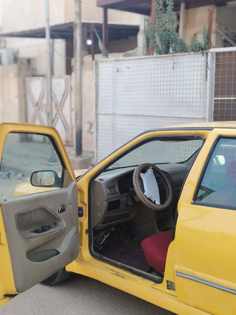 السلام عليكم للبيع شيري كوين 9 كير ومحرك كورلا 1600 رقم بغداد الماني السعر 22 ورقة سيارة خير من شغل وطلع على باب الله مكان السيارة ناصريه راعيه الشرعي موجود بالناصريه يريد تحويل اي استفسار رقم الواتس ***********
